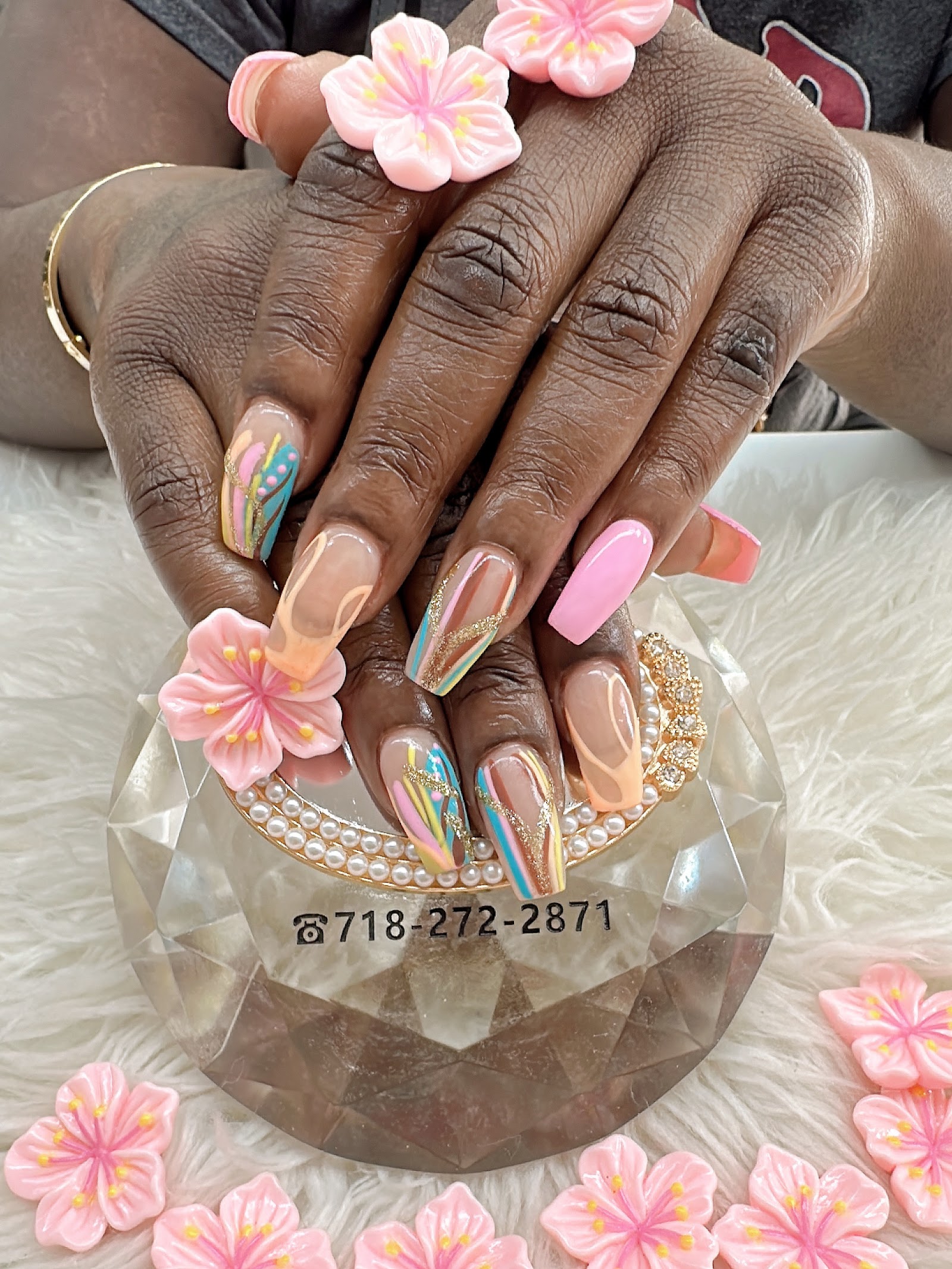 Nail art design by La Muse Nail salon